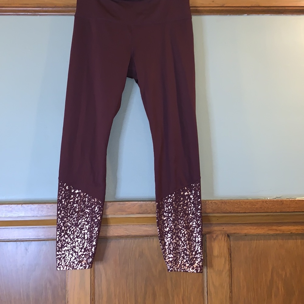 Apana mid rise leggings with gold print